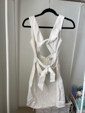 Sabo Skirt White Tie-Detail Mini Dress Size S